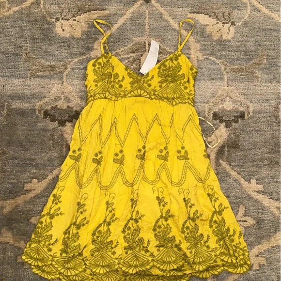 Urban Outfitters | Dresses | Greenyellow Urban Outfitters Flowy Short Dress  | Poshmark